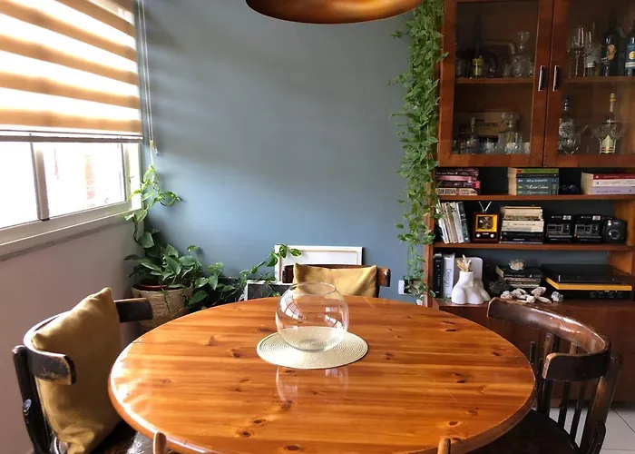 Lejlighed Midcentury Modern 1 Bedroom In Tirana