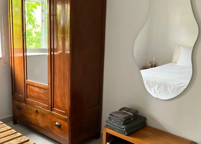 Lejlighed Midcentury Modern 1 Bedroom In