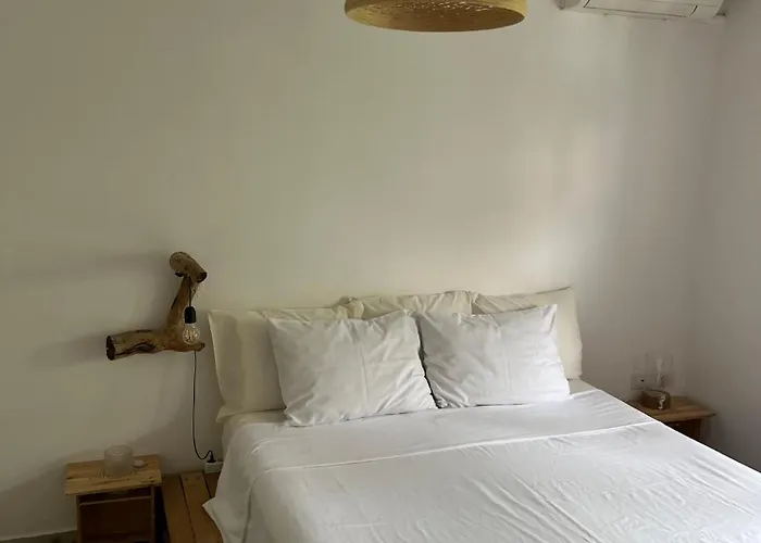 Midcentury Modern 1 Bedroom In Appartement *